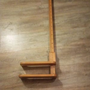 Toise bébé en bois